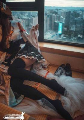 炮灰美人被疯批疼爱的日日夜夜_BD英语在线手机播放