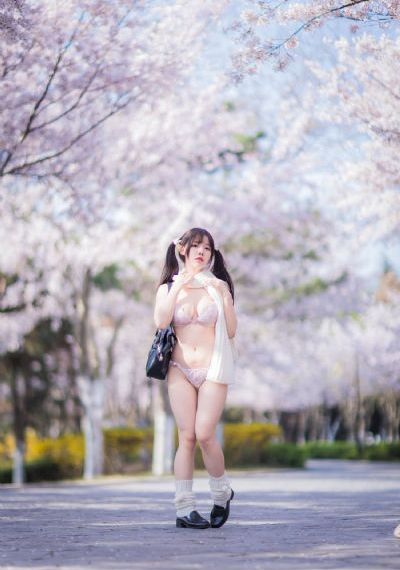 亚洲精品久久久久久久久久久久久_正片免费观看
