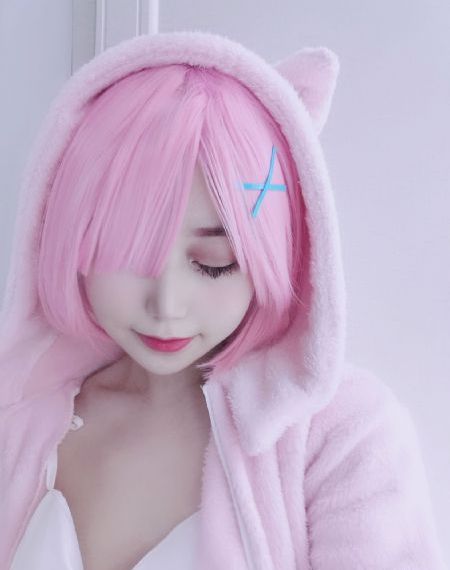 www成人色情美女露双乳在线_1080P高清电影在线