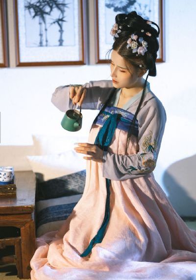 亚州一区二区三区四区在线视频_1080超清在线观看